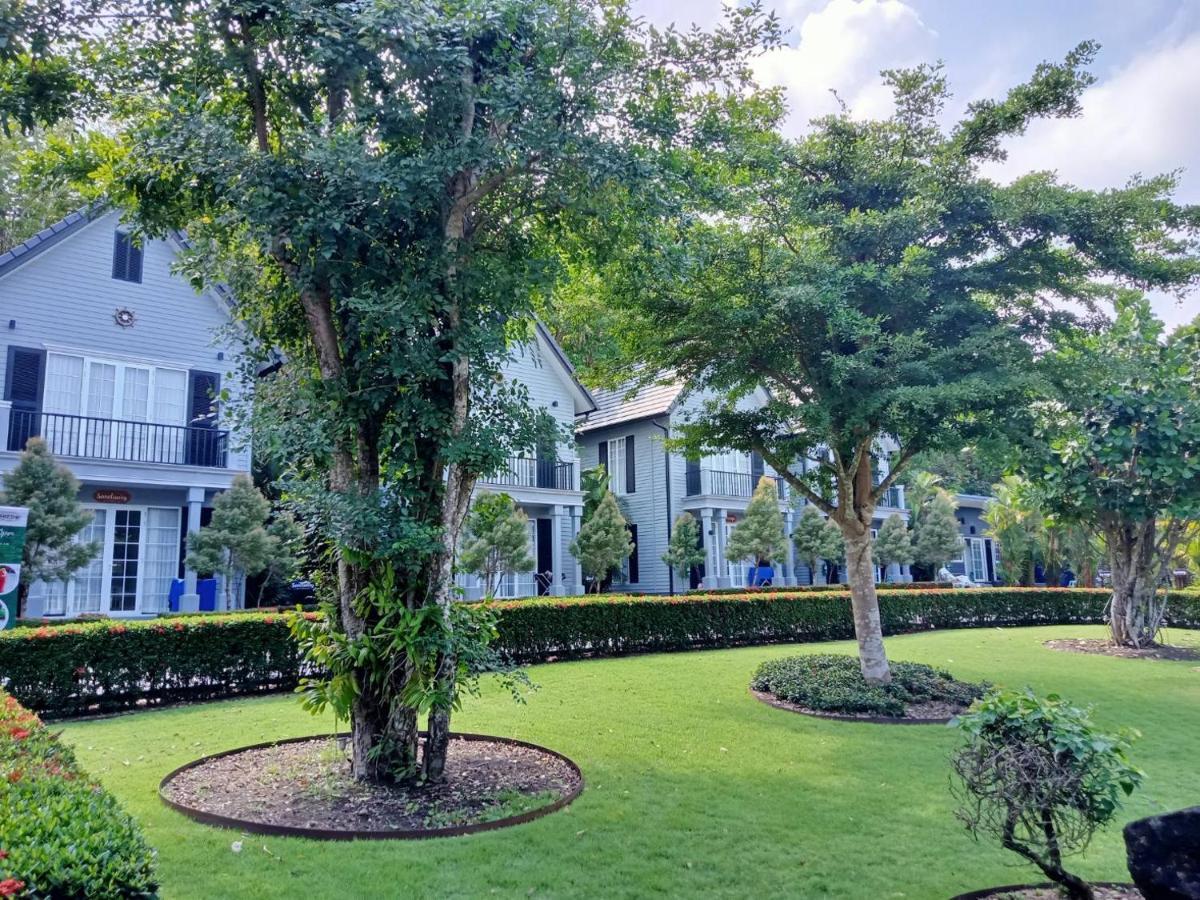 Crown View Beach Resort Ко Чанг Экстерьер фото